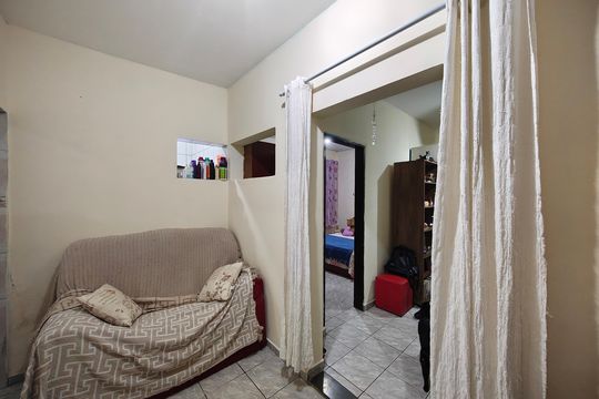 Sala de casa para alugar com 2 quartos, 40m² em Jardim Flor de Maio, São Paulo