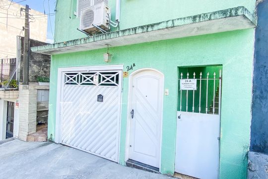 Fachada de casa à venda com 2 quartos, 230m² em Jardim Jaú (zona Leste), São Paulo