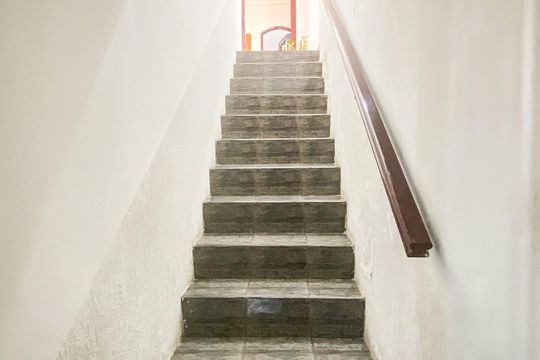 Escada de casa à venda com 2 quartos, 230m² em Jardim Jaú (zona Leste), São Paulo