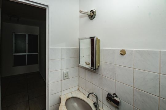Banheiro de apartamento à venda com 2 quartos, 48m² em Bandeirantes (pampulha), Belo Horizonte