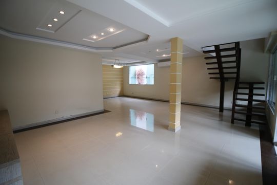 Casa de Condomínio à venda com 3 quartos, 400m² em Jacarepaguá, Rio de Janeiro
