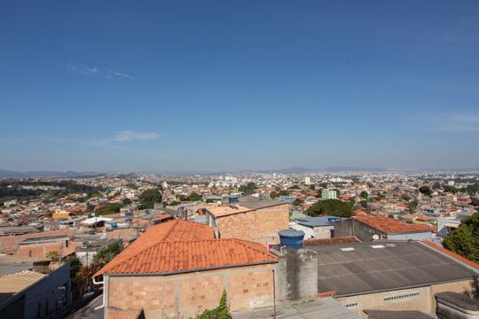 Vista de casa para alugar com 2 quartos, 200m² em Minas Caixa, Belo Horizonte