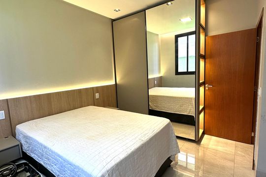 Quarto de apartamento para alugar com 4 quartos, 230m² em Res. Araguaia, Goiânia