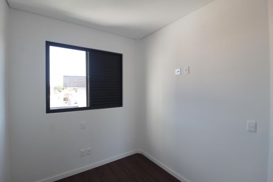 Quarto 2 de apartamento à venda com 3 quartos, 168m² em Itapoã, Belo Horizonte