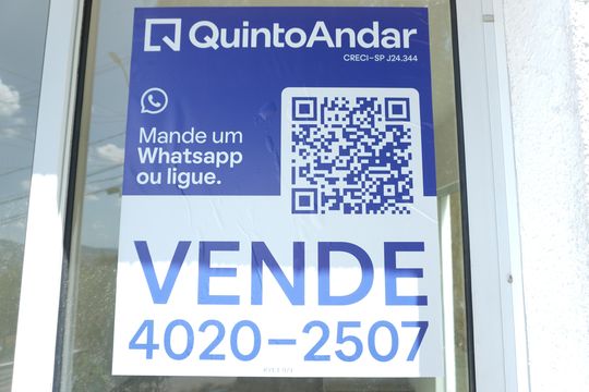 Placa de casa de condomínio à venda com 2 quartos, 122m² em Jardim California, Barueri
