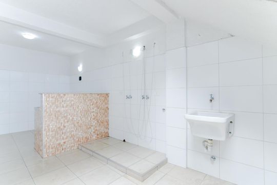 Quintal e Área de serviço  de casa à venda com 3 quartos, 180m² em Vila Maranduba, Guarulhos