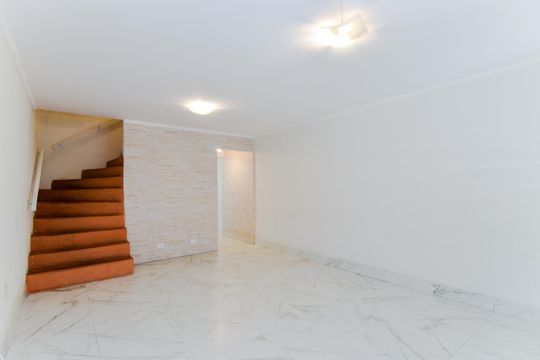 Casa à venda com 3 quartos, 180m² em Vila Maranduba, Guarulhos
