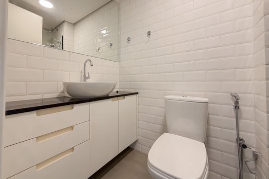 Banheiro de kitnet/studio para alugar com 1 quarto, 26m² em Vila Mariana, São Paulo