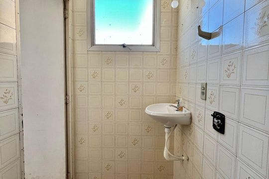 Banheiro de kitnet/studio à venda com 1 quarto, 47m² em Centro, Campinas