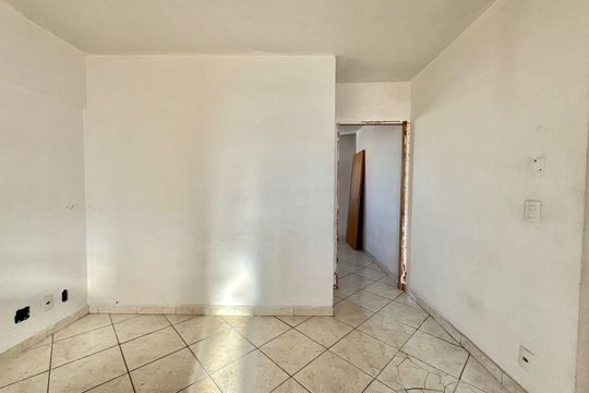 Sala de kitnet/studio à venda com 1 quarto, 47m² em Centro, Campinas