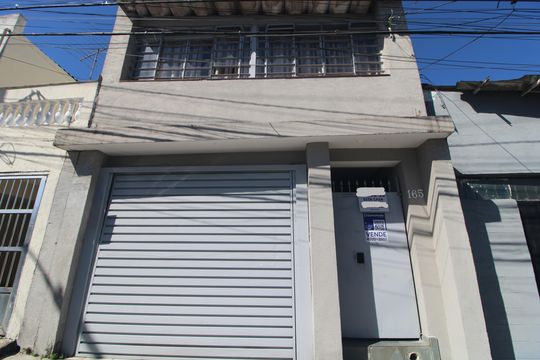Fachada de casa à venda com 2 quartos, 125m² em Jardim Primavera, São Paulo
