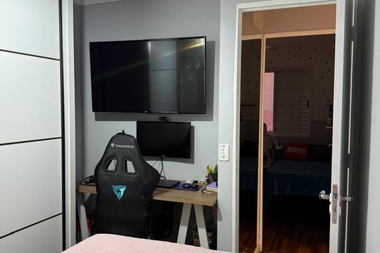 Quarto de apartamento à venda com 2 quartos, 45m² em bloco 14 apto 01 , Sumaré