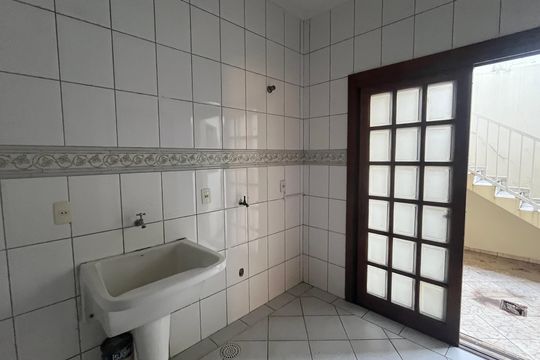 Área de serviço de casa à venda com 2 quartos, 222m² em Vila Industrial (campinas), Campinas