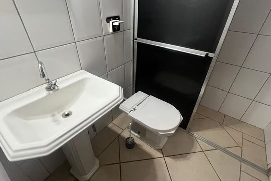Banheiro social de casa à venda com 2 quartos, 222m² em Vila Industrial (campinas), Campinas