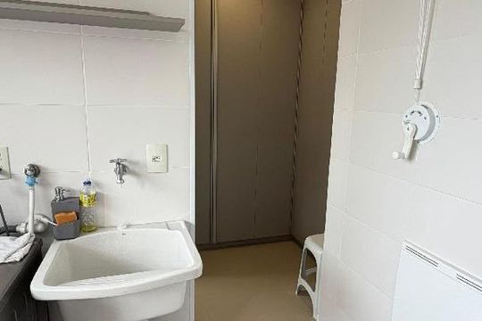 Lavanderia de apartamento à venda com 3 quartos, 135m² em Vila Olímpia, São Paulo