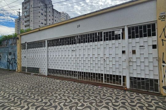 Fachada de casa à venda com 3 quartos, 250m² em Vila Moreira, São Paulo