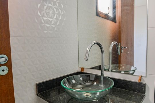 Banheiro da Suíte de apartamento para alugar com 2 quartos, 88m² em Vila Homero Thon, Santo André