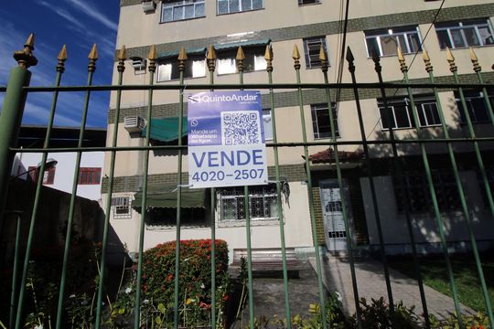 Placa de apartamento à venda com 2 quartos, 67m² em Irajá, Rio de Janeiro