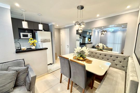 Sala de apartamento à venda com 2 quartos, 47m² em Itaquera, São Paulo