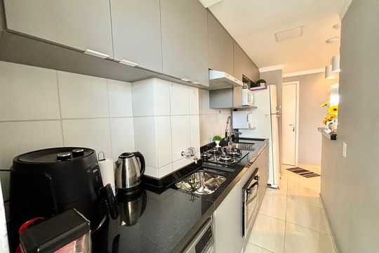 Cozinha de apartamento à venda com 2 quartos, 47m² em Itaquera, São Paulo
