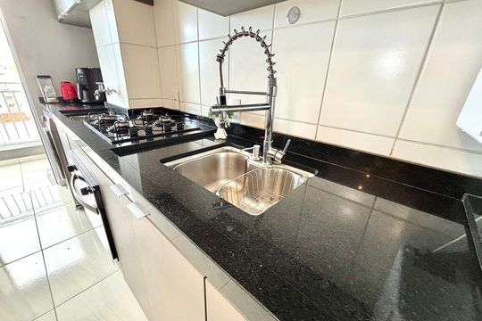 Cozinha de apartamento à venda com 2 quartos, 47m² em Itaquera, São Paulo