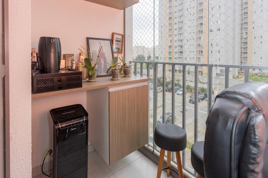 Sacada de apartamento à venda com 2 quartos, 58m² em Usina Piratininga, São Paulo
