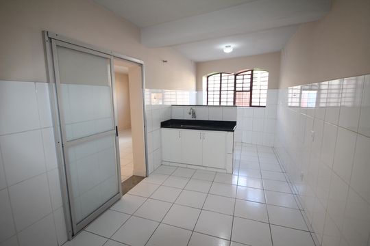 Cozinha de casa à venda com 3 quartos, 127m² em Inconfidentes, Contagem