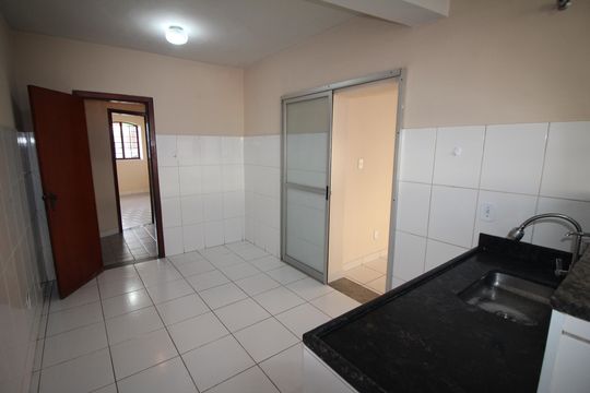 Cozinha de casa à venda com 3 quartos, 127m² em Inconfidentes, Contagem