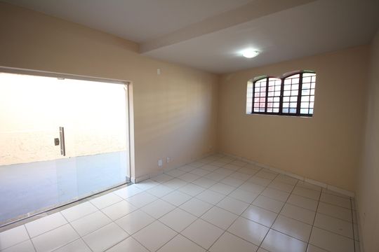 Sala de casa à venda com 3 quartos, 127m² em Inconfidentes, Contagem