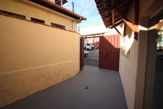 Garagem de casa à venda com 3 quartos, 127m² em Inconfidentes, Contagem