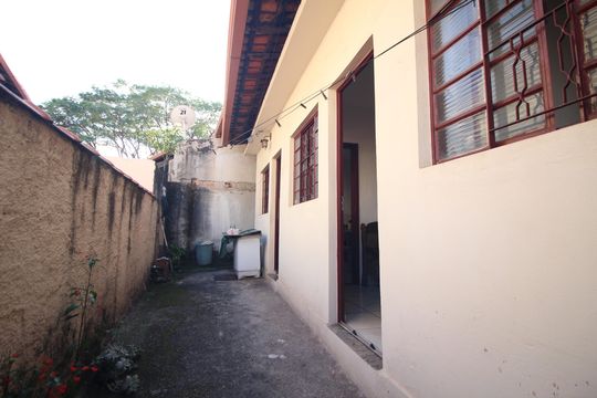 Quintal de casa à venda com 1 quarto, 49m² em Inconfidentes, Contagem