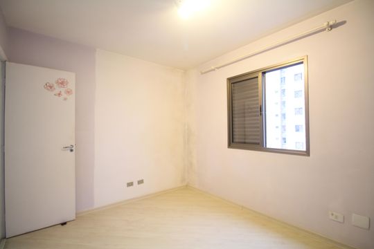 Apartamento à venda com 2 quartos, 68m² em Chácara Agrindus, Taboão da Serra