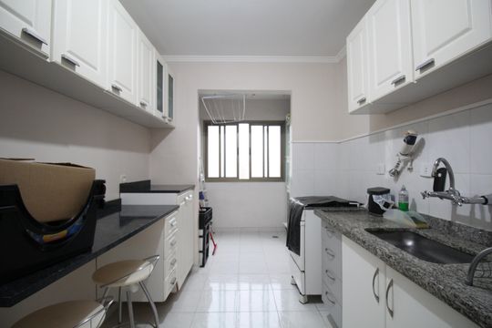 Apartamento à venda com 2 quartos, 68m² em Chácara Agrindus, Taboão da Serra