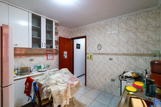Casa para alugar com 3 quartos, 200m² em Jardim Vazani, São Paulo