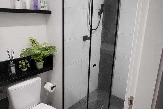 Banheiro de apartamento à venda com 2 quartos, 33m² em Parque Munhoz, São Paulo