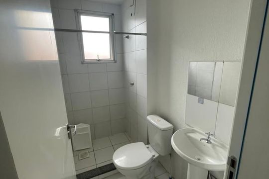 Banheiro de apartamento para alugar com 2 quartos, 47m² em Passo das Pedras, Gravataí
