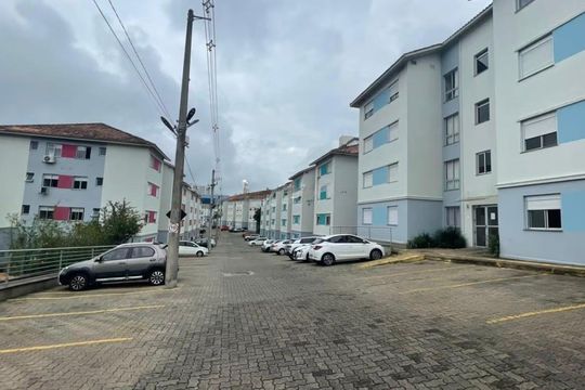 Garagem de apartamento para alugar com 2 quartos, 47m² em Passo das Pedras, Gravataí