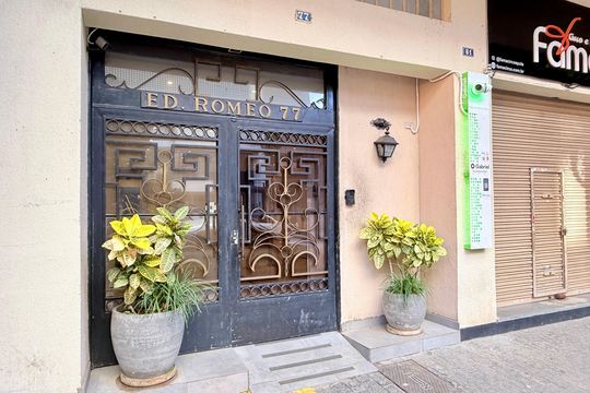 Fachada  de apartamento à venda com 3 quartos, 163m² em Vila Cordeiro, São Paulo