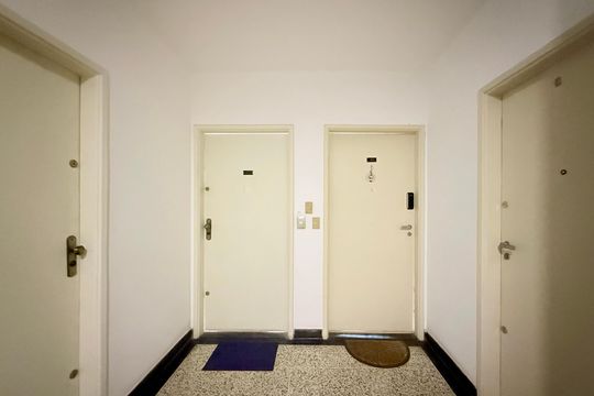 Hall Apartamento  de apartamento à venda com 3 quartos, 163m² em Vila Cordeiro, São Paulo