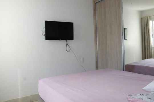 Suíte 1 de apartamento à venda com 2 quartos, 67m² em Jardim Atlantico, Goiânia