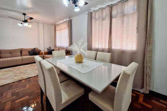 Sala de apartamento à venda com 2 quartos, 80m² em Beltrão, Niterói
