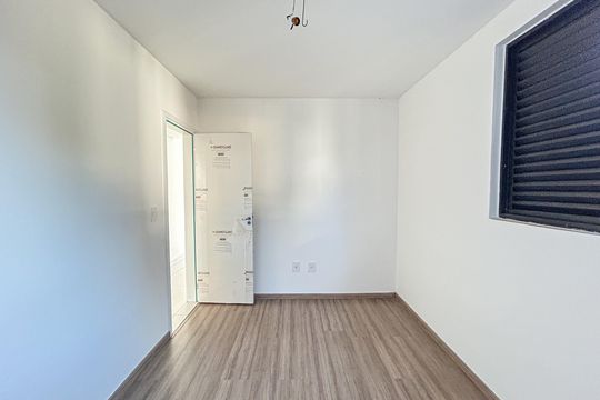 Apartamento à venda com 2 quartos, 138m² em Cabral , Contagem