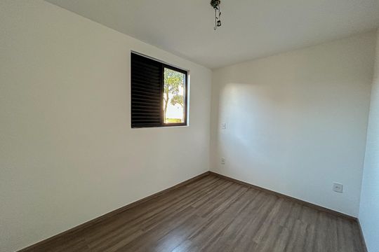 Apartamento à venda com 2 quartos, 138m² em Cabral , Contagem