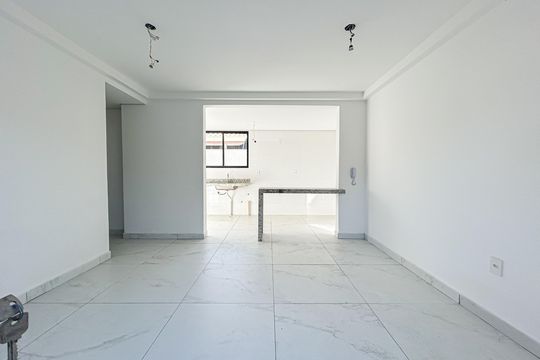Apartamento à venda com 2 quartos, 138m² em Cabral , Contagem