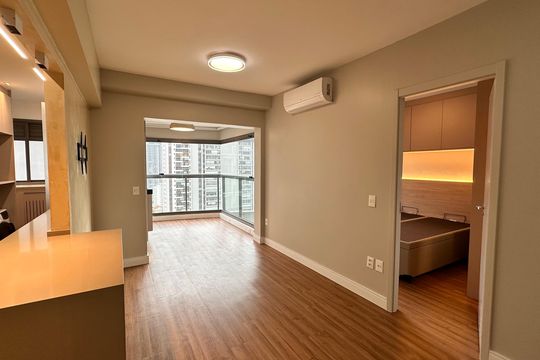 Apartamento à venda com 1 quarto, 50m² em Jardim das Acacias, São Paulo