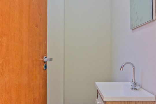 Lavabo de casa de condomínio para alugar com 2 quartos, 80m² em Vila Dom Pedro Ii, São Paulo
