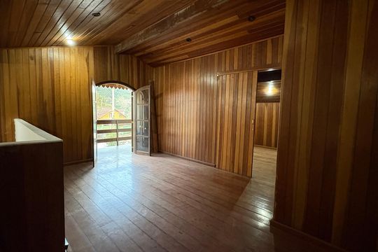 Casa para alugar com 2 quartos, 70m² em Quitandinha, Petrópolis