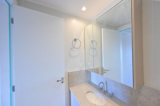 Banheiro da Suíte de apartamento à venda com 1 quarto, 49m² em Vila Clementino, São Paulo