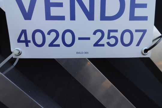 Placa  de casa à venda com 3 quartos, 180m² em Bela Vista, Osasco