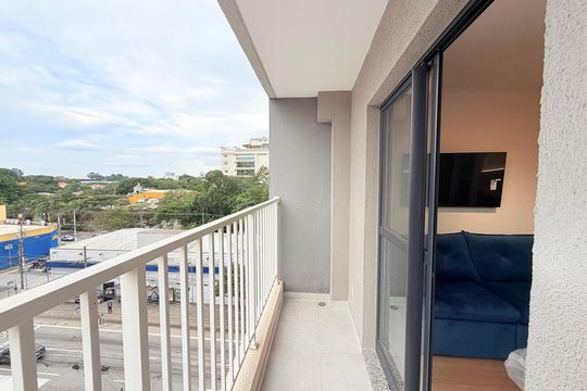 Varanda de kitnet/studio para alugar com 1 quarto, 26m² em Santo Amaro, São Paulo